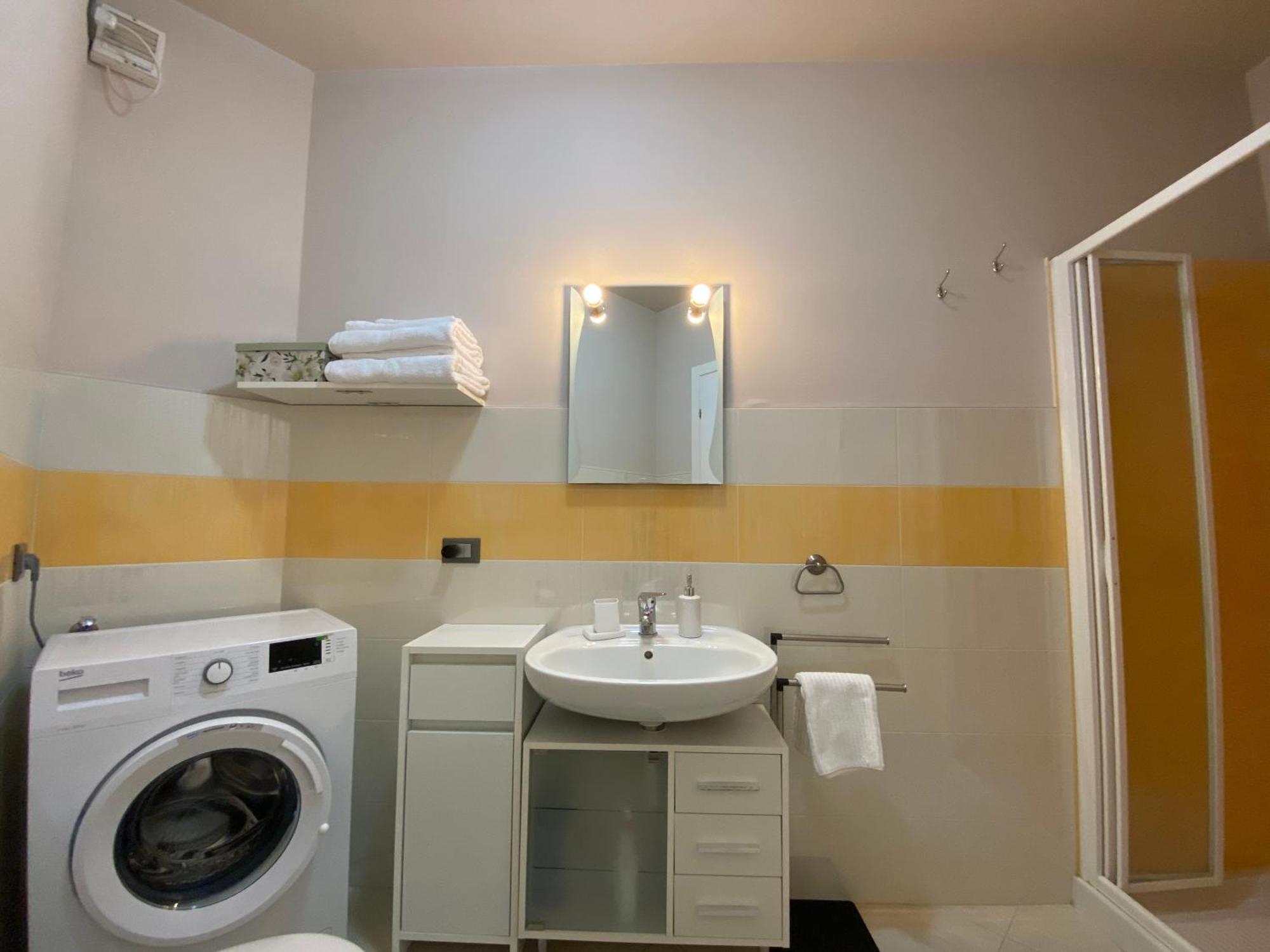M.D.A. Appartement Toscolano Maderno Buitenkant foto